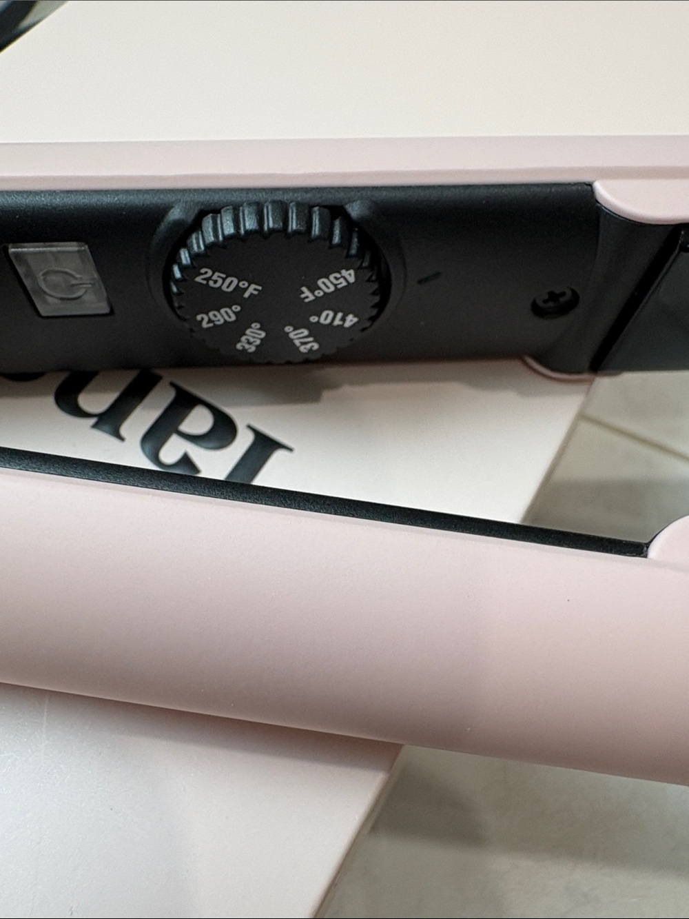 L’ange Le Ceramique’s 1- Pass Hair Straightener Flat Iron - Picture 4 of 6